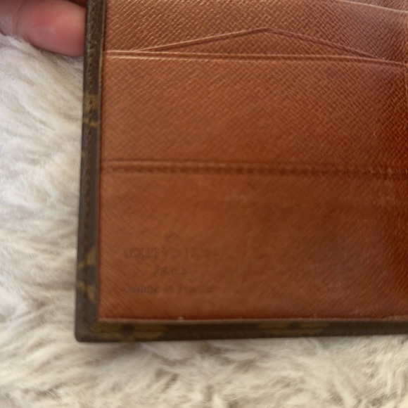 AUTHENTIC LOUIE VUITTON MONOGRAM WALLET - Picture 6 of 6